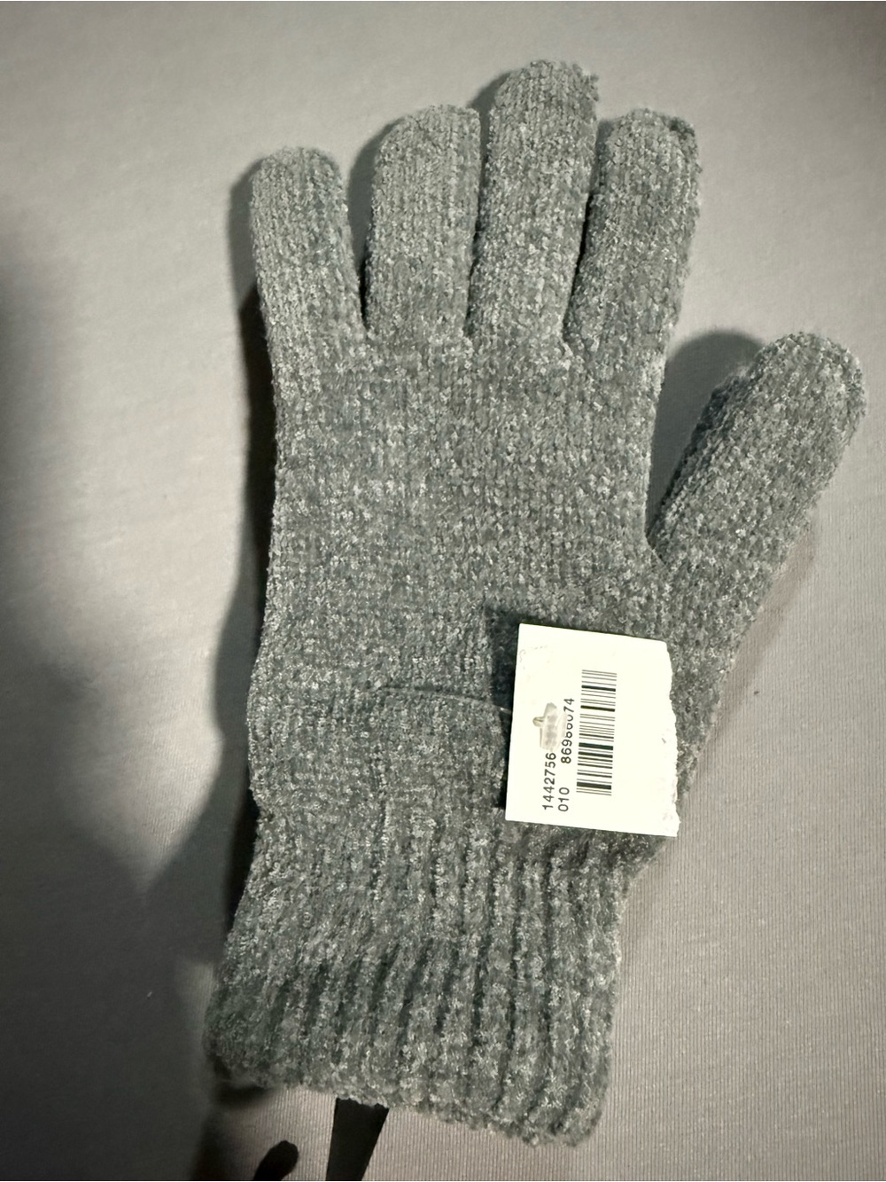 Gray Knit Gloves NWT